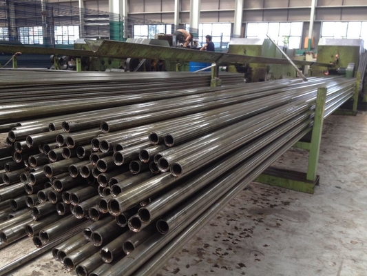Q345 Q235 20#の円形カーボン継ぎ目が無い鋼管0.5-20mm