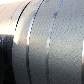 600mm-1500mmのつや出しのチェック模様の薄板金のコイルJIS SS400